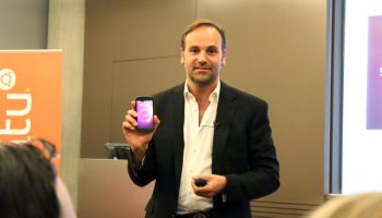 Ubuntu Founder Mark Shuttleworth With the Ubuntu Phone