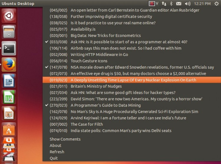 HackerTray showing top stories from Hacker News.