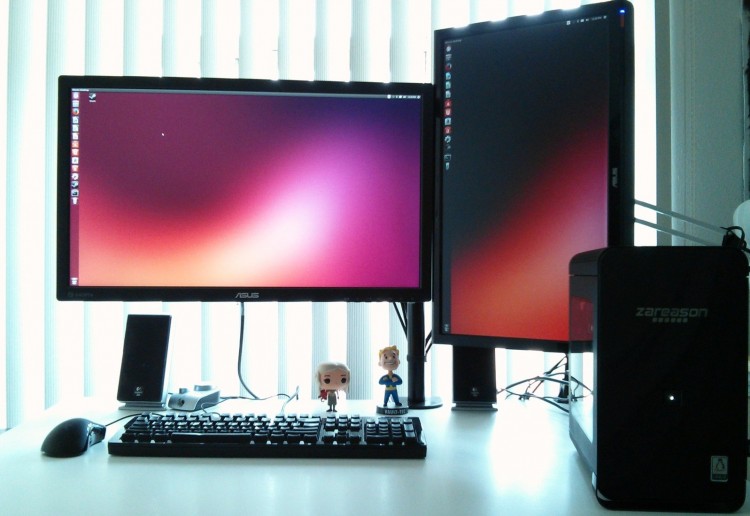 zareason-zeto-dualmonitor