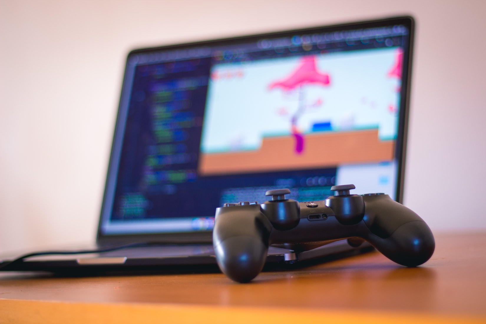 unsplash gaming laptop picture