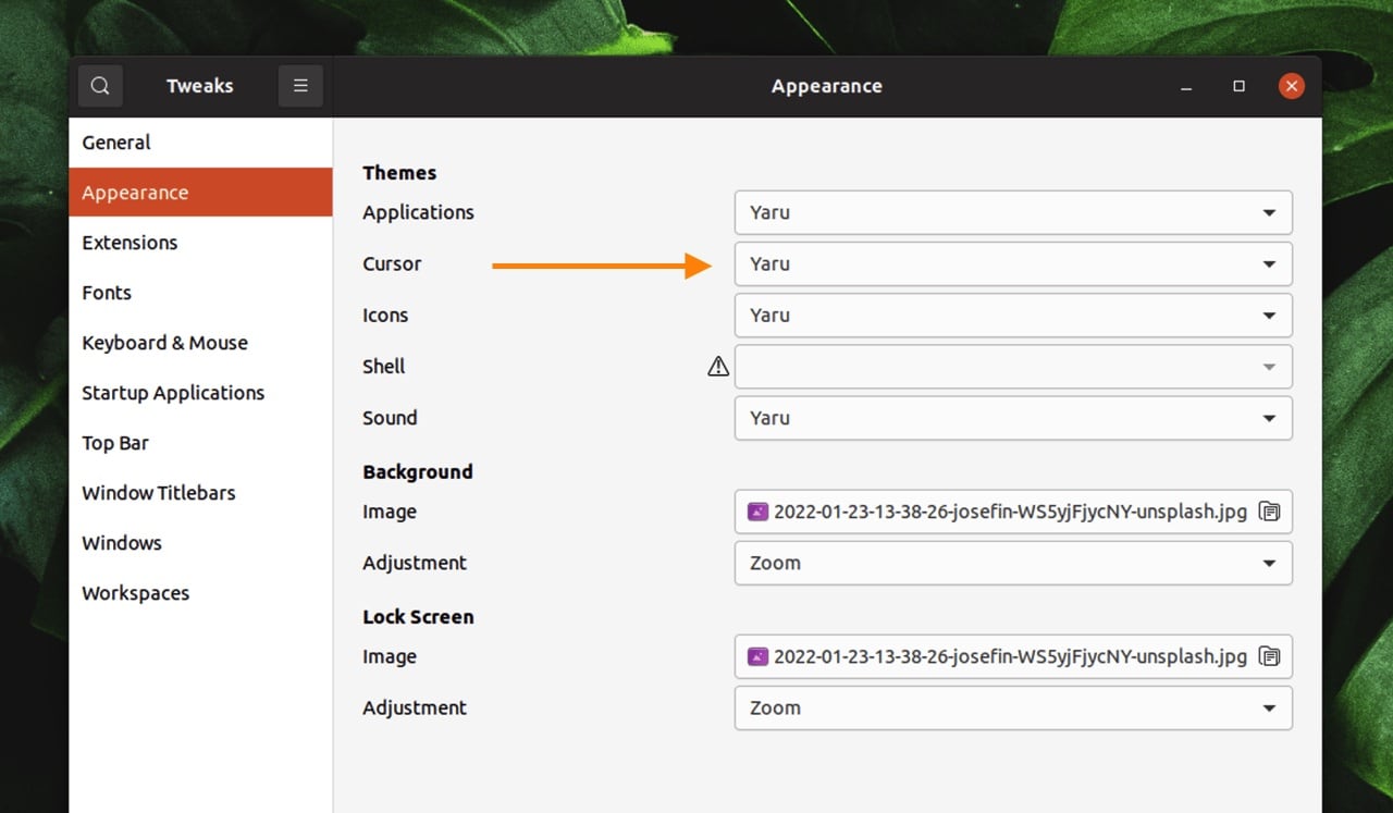 GNOME Tweaks screenshot with an arrow pointing to the cursor theme