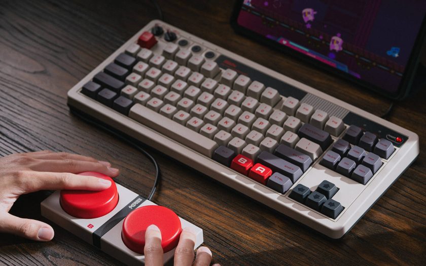 8BitDo keyboard with buttons