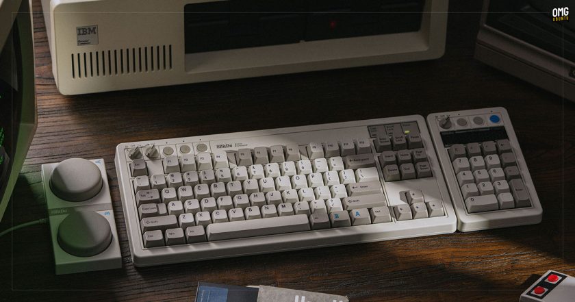 8BitDo mechanical Keyboard-M with super controller and numerical keyboard extensions