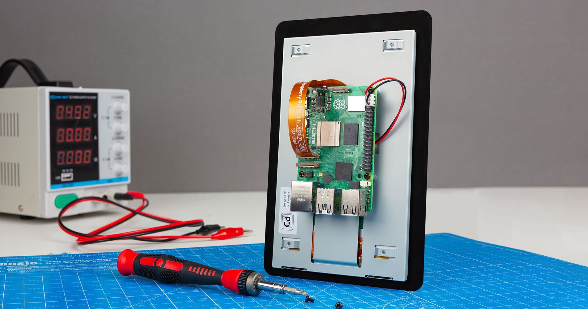 Raspberry Pi Touch Display 2